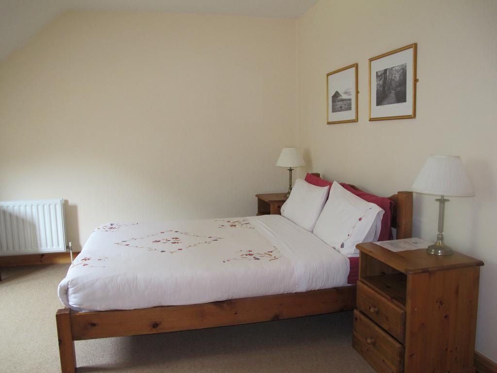 Riversdale House Accommodation Laragh Oda fotoğraf